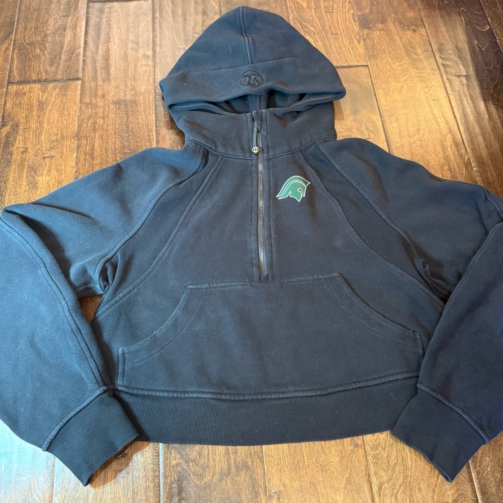 Lululemon Scuba Oversized Half-Zip Crop Hoodie Michigan State Spartans size XS/S